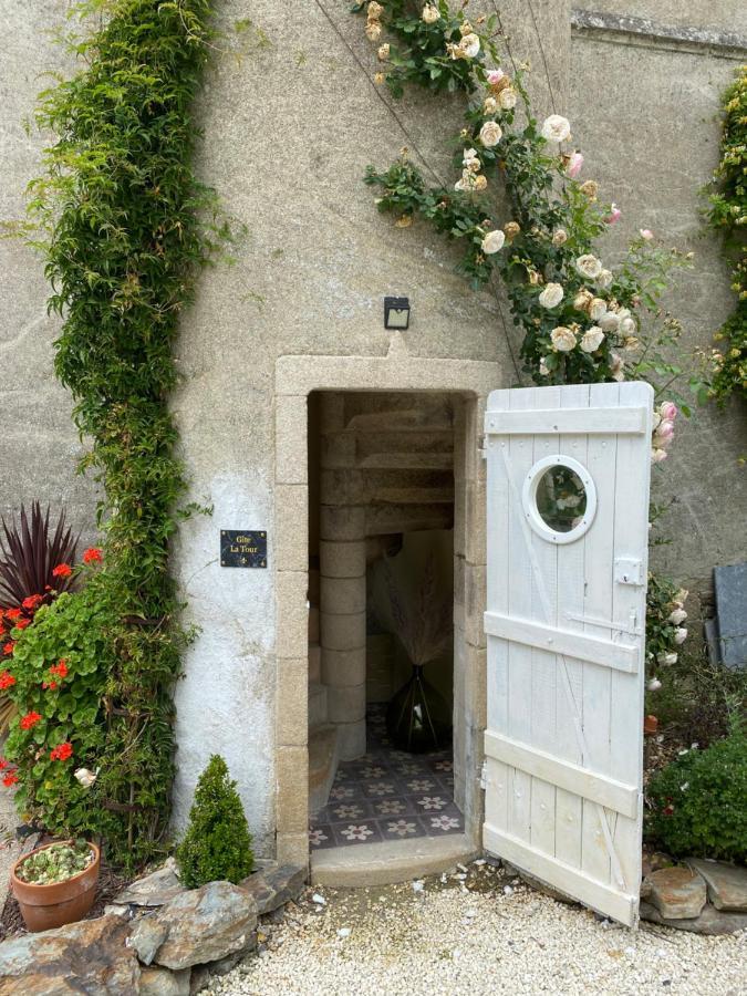 Chateau De St-Fulgent, Gite La Tour Saint-Fulgent Bagian luar foto